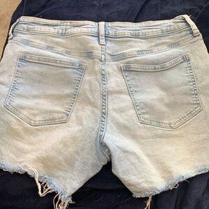 Gap women’s shorts size 12 distressed